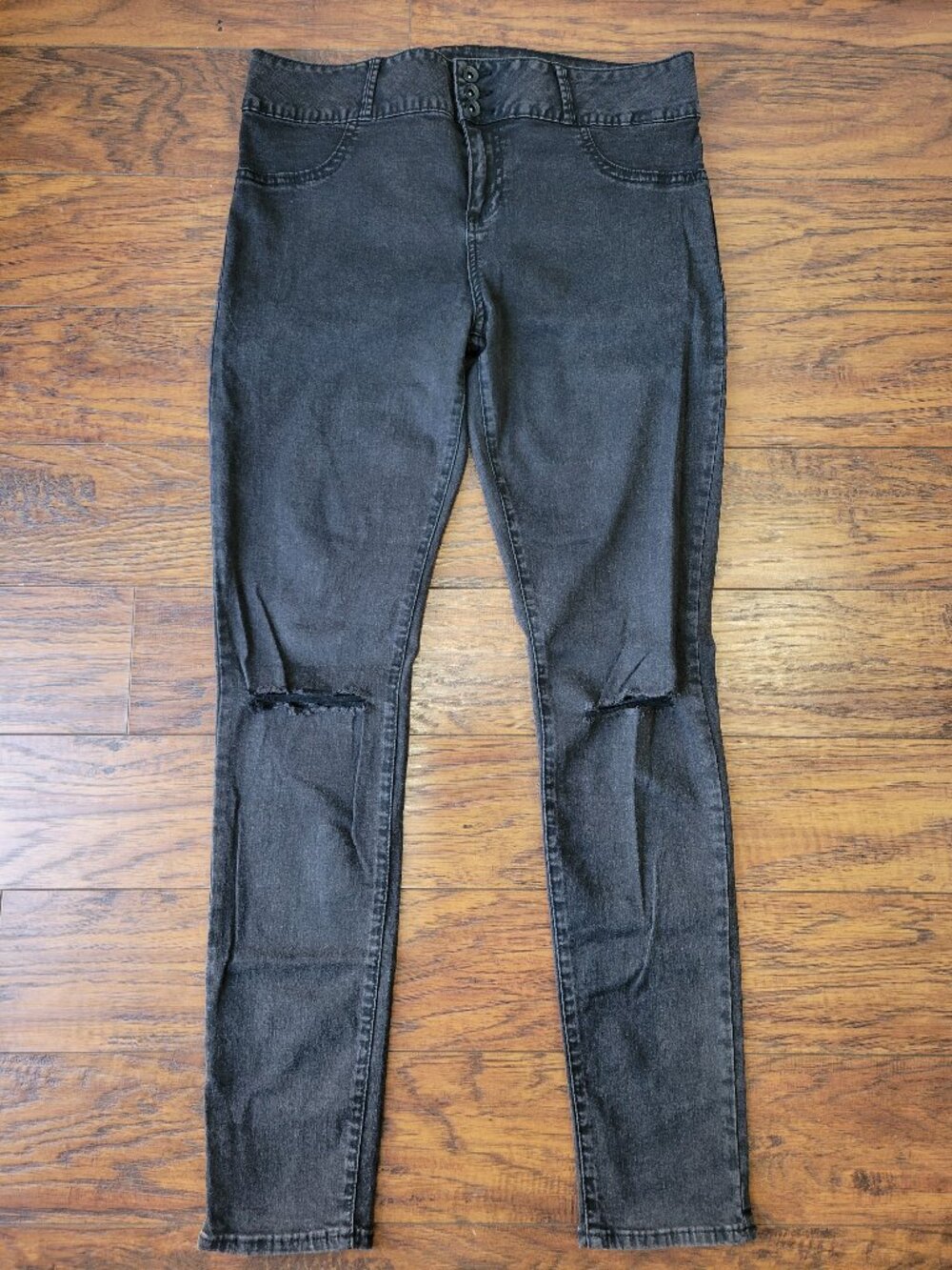 HOT TOPIC Lovesick Super Skinny Dark Gray Black Wash Ripped Knee Jeans sz 13 EUC